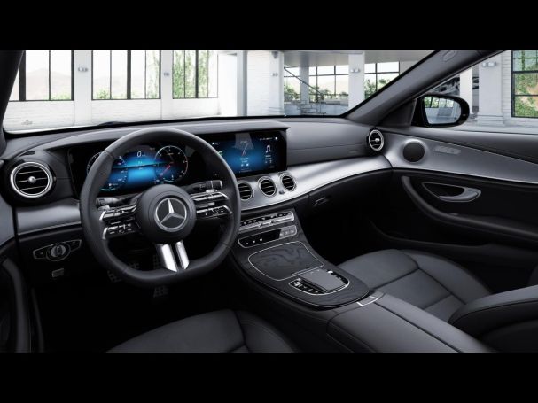 Mercedes-Benz E 220 d T AMG Night Distronic EasyPack AHK Kamera