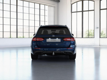 Mercedes-Benz E 220 d T AMG Night Distronic EasyPack AHK Kamera