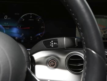 Mercedes-Benz E 220 d T Avantgarde MBUX Navi EasyPack DAB LED Mercedes-Benz E 220 d T Avantgarde MBUX Navi EasyPack DAB LED