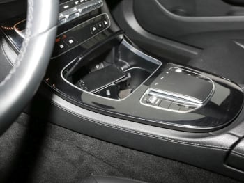 Mercedes-Benz E 220 d T Avantgarde MBUX Navi EasyPack DAB LED Mercedes-Benz E 220 d T Avantgarde MBUX Navi EasyPack DAB LED