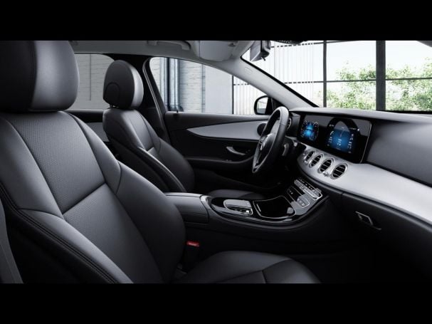 Mercedes-Benz E 220 d T Avantgarde MBUX Navi EasyPack DAB LED Mercedes-Benz E 220 d T Avantgarde MBUX Navi EasyPack DAB LED