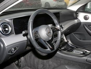 Mercedes-Benz E 220 d T Avantgarde MBUX Navi EasyPack DAB LED