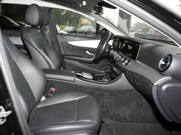 Mercedes-Benz E 220 d T Avantgarde MBUX Navi EasyPack DAB LED