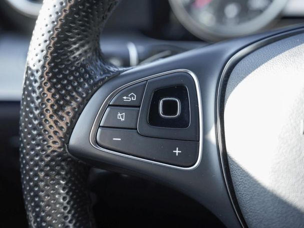 Mercedes-Benz E 250 T Avantgarde Night Panorama EasyPack ParkP