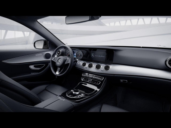 Mercedes-Benz E 250 T Avantgarde Night Panorama EasyPack ParkP