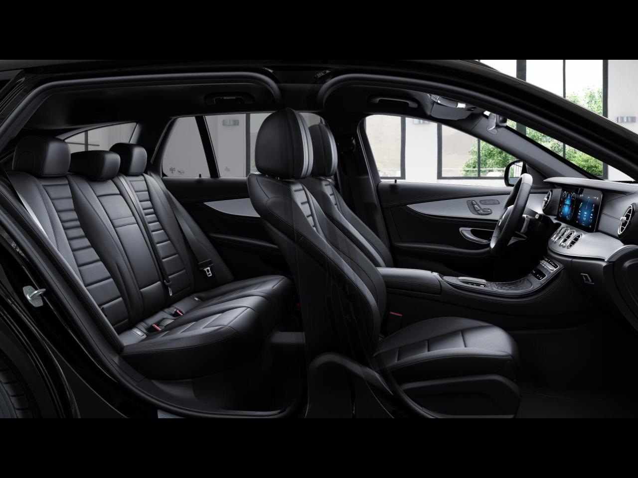 Mercedes-Benz E 300 d 4M T AMG Night Distronic+ AHK 360° HUD