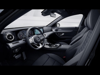 Mercedes-Benz E 300 d T AMG Night Distronic+ Kamera HUD