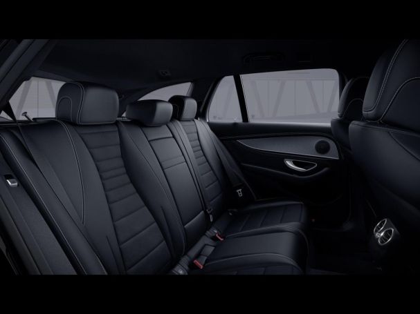 Mercedes-Benz E 300 d T AMG Night Distronic+ Kamera HUD