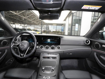 Mercedes-Benz E 300 de 4M T AMG/Avantgarde Schiebedach AHK