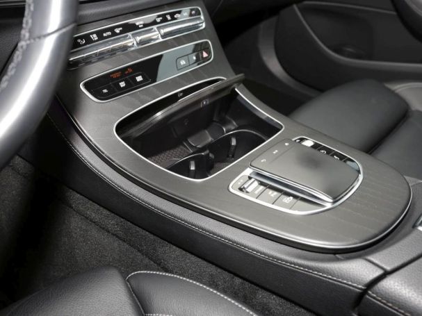 Mercedes-Benz E 300 de 4M T AMG/Avantgarde Schiebedach AHK