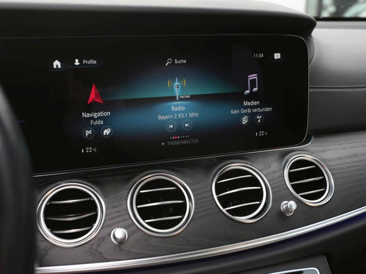 Mercedes-Benz E 300 de 4M T AMG/Avantgarde Schiebedach AHK