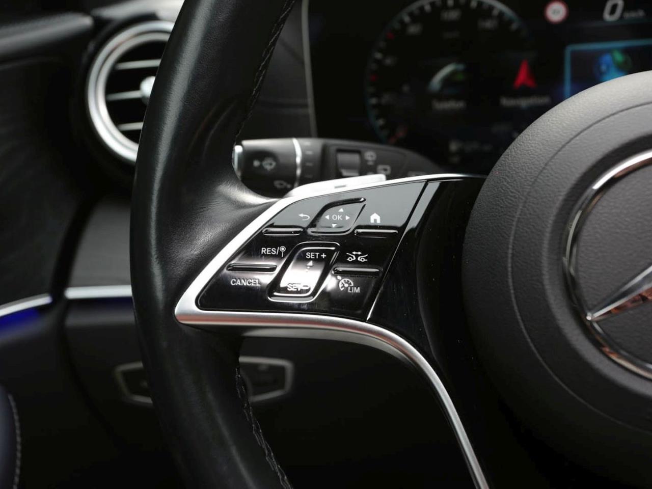 Mercedes-Benz E 300 de 4M T AMG/Avantgarde Schiebedach AHK