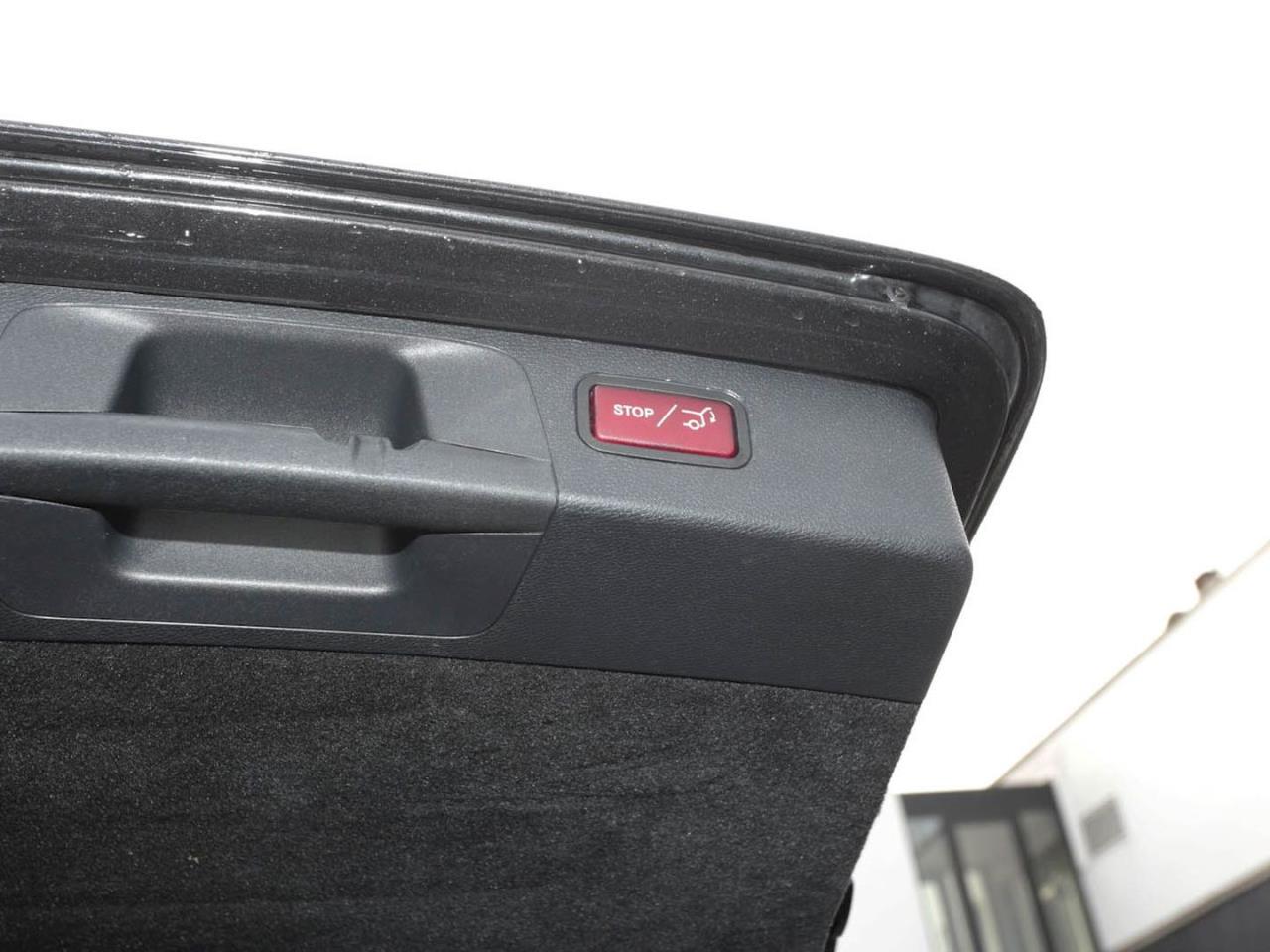 Mercedes-Benz E 300 de 4M T AMG/Avantgarde Schiebedach AHK