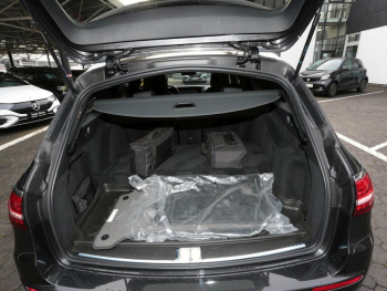 Mercedes-Benz E 300 de 4M T AMG/Avantgarde Schiebedach AHK