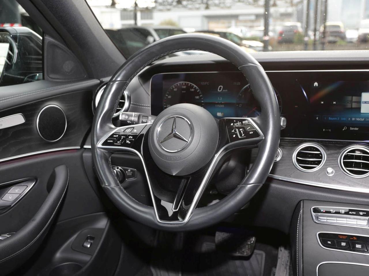 Mercedes-Benz E 300 de 4M T AMG/Avantgarde Schiebedach AHK