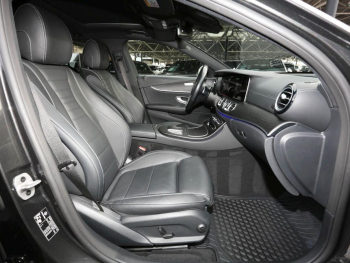 Mercedes-Benz E 300 de 4M T AMG/Avantgarde Schiebedach AHK