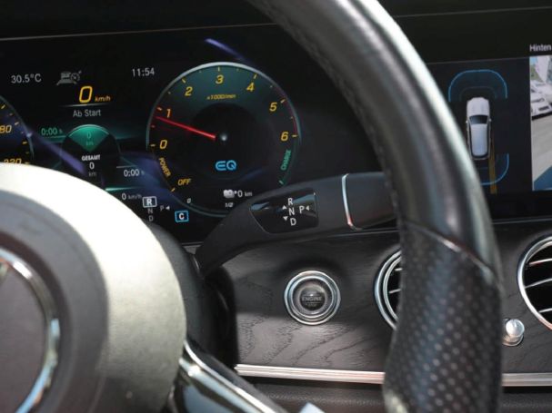 Mercedes-Benz E 300 de 4M T AMG Night Distronic+ Burmester HUD