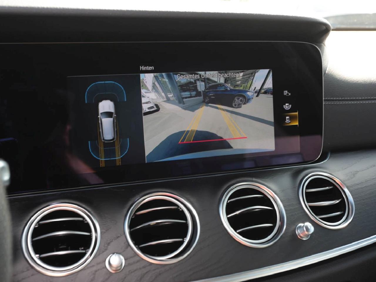 Mercedes-Benz E 300 de 4M T AMG Night Distronic+ Burmester HUD