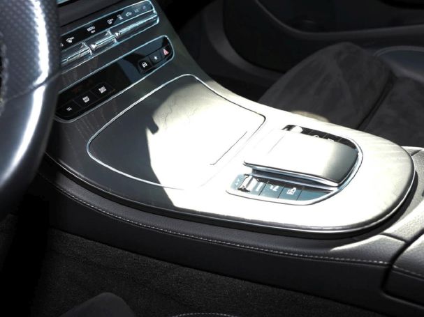 Mercedes-Benz E 300 de 4M T AMG Night Distronic+ Burmester HUD