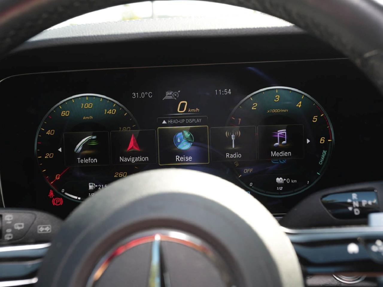 Mercedes-Benz E 300 de 4M T AMG Night Distronic+ Burmester HUD Mercedes-Benz E 300 de 4M T AMG Night Distronic+ Burmester HUD