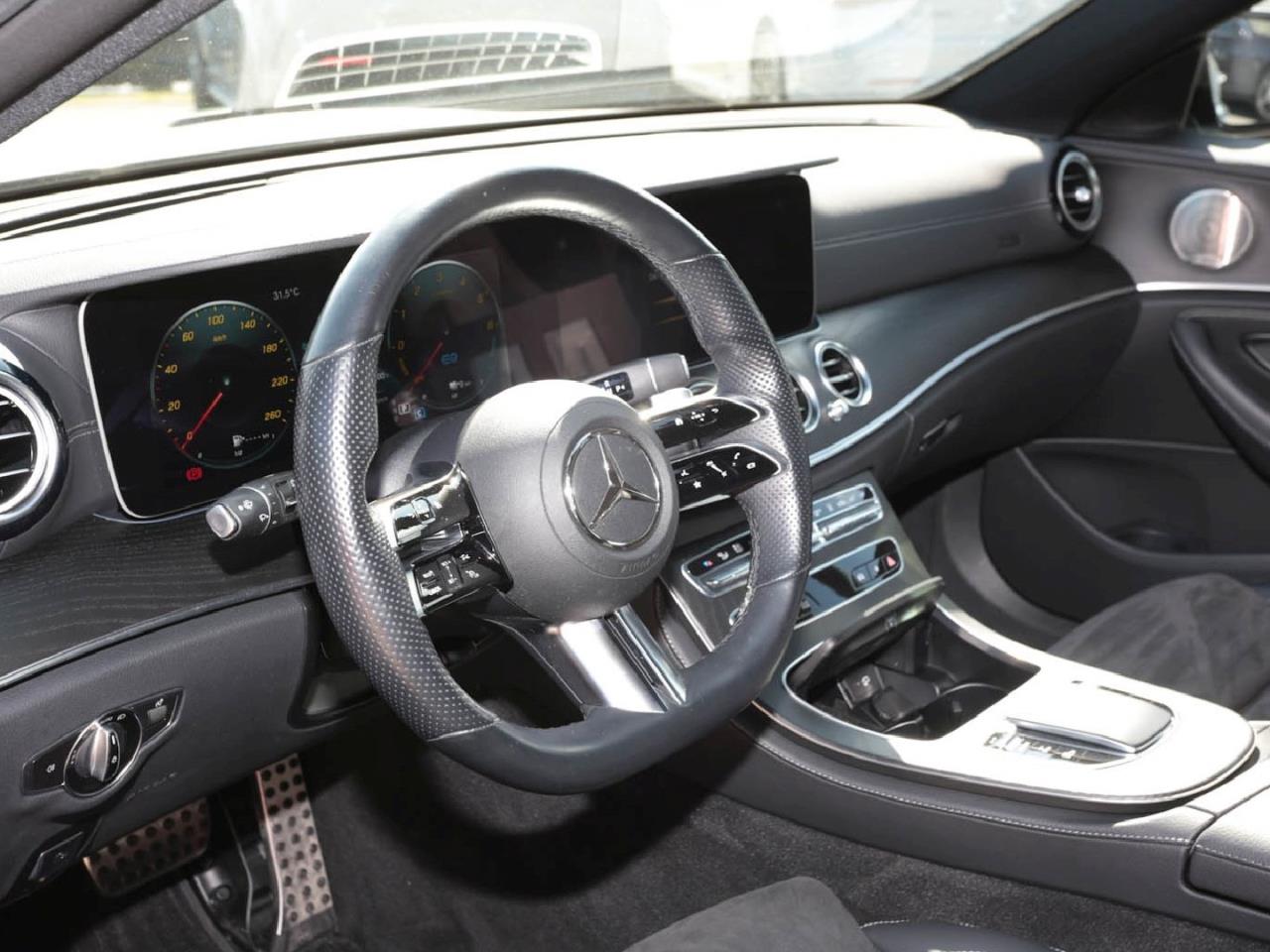 Mercedes-Benz E 300 de 4M T AMG Night Distronic+ Burmester HUD Mercedes-Benz E 300 de 4M T AMG Night Distronic+ Burmester HUD
