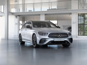 Mercedes-Benz E 300 de 4M T AMG Night Panorama AHK EasyP Kamera