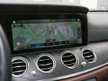 Mercedes-Benz E 300 de 4M T Avantgarde Night AHK Schiebedach