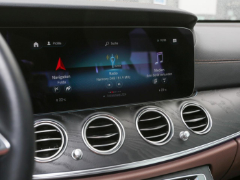 Mercedes-Benz E 300 de 4M T Avantgarde Night AHK Schiebedach