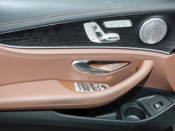 Mercedes-Benz E 300 de 4M T Avantgarde Night AHK Schiebedach