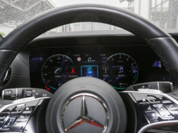 Mercedes-Benz E 300 de 4M T Avantgarde Night AHK Schiebedach