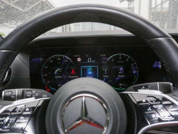 Mercedes-Benz E 300 de 4M T Avantgarde Night AHK Schiebedach Mercedes-Benz E 300 de 4M T Avantgarde Night AHK Schiebedach