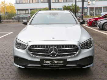 Mercedes-Benz E 300 de 4M T Avantgarde Night AHK Schiebedach