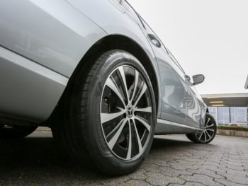 Mercedes-Benz E 300 de 4M T Avantgarde Night AHK Schiebedach