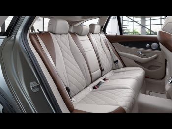 Mercedes-Benz E 300 de 4M T Avantgarde Panorama Distronic+ 360°