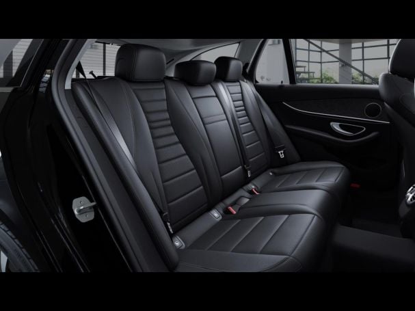 Mercedes-Benz E 300 de 4M T Avantgarde Night Distronic+ AHK Mercedes-Benz E 300 de 4M T Avantgarde Night Distronic+ AHK