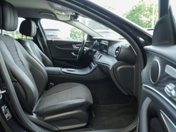 Mercedes-Benz E 300 de 4M T Avantgarde Night Distronic+ AHK