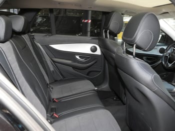 Mercedes-Benz E 300 de 4M T Avantgarde Distronic+ Panorama AHK