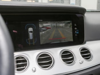 Mercedes-Benz E 300 de 4M T Avantgarde Distronic+ Panorama AHK
