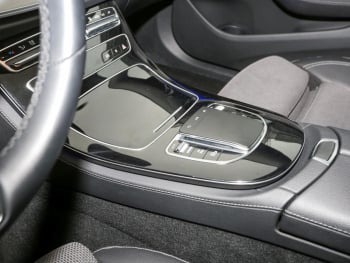 Mercedes-Benz E 300 de 4M T Avantgarde Distronic+ Panorama AHK