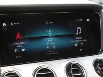 Mercedes-Benz E 300 de 4M T Avantgarde Distronic+ Panorama AHK