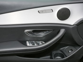 Mercedes-Benz E 300 de 4M T Avantgarde Distronic+ Panorama AHK