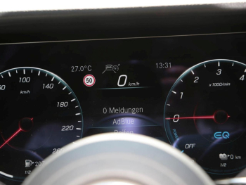 Mercedes-Benz E 300 de 4M T Avantgarde Distronic+ Panorama AHK