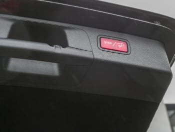 Mercedes-Benz E 300 de 4M T Avantgarde Distronic+ Panorama AHK