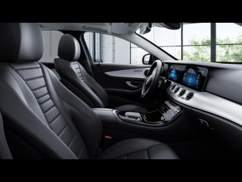 Mercedes-Benz E 300 de 4M T Avantgarde Distronic+ Panorama AHK
