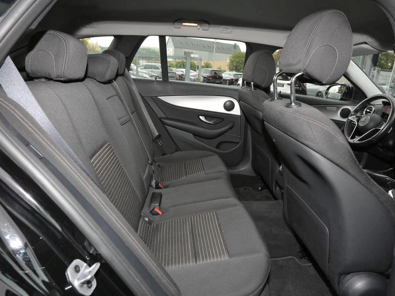 Mercedes-Benz E 300 de 4M T Avantgarde MBUX Navi Kamera Easy-P Mercedes-Benz E 300 de 4M T Avantgarde MBUX Navi Kamera Easy-P