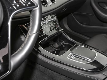 Mercedes-Benz E 300 de 4M T Avantgarde MBUX Navi Kamera Easy-P Mercedes-Benz E 300 de 4M T Avantgarde MBUX Navi Kamera Easy-P