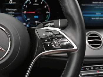 Mercedes-Benz E 300 de 4M T Avantgarde MBUX Navi Kamera Easy-P Mercedes-Benz E 300 de 4M T Avantgarde MBUX Navi Kamera Easy-P