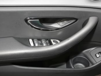 Mercedes-Benz E 300 de 4M T Avantgarde MBUX Navi Kamera Easy-P Mercedes-Benz E 300 de 4M T Avantgarde MBUX Navi Kamera Easy-P