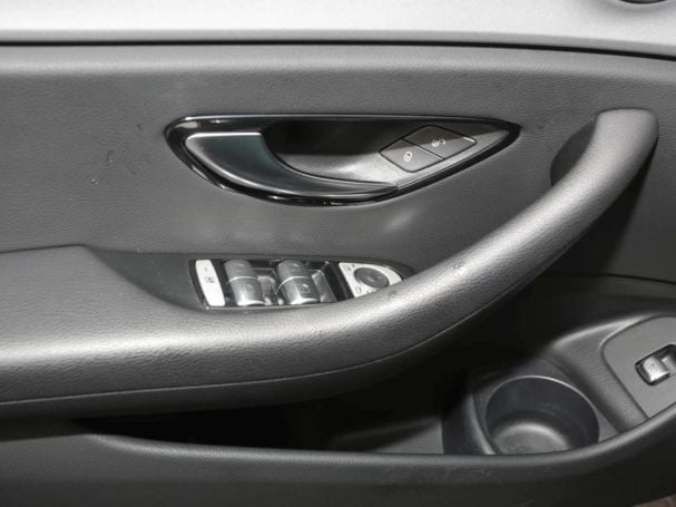 Mercedes-Benz E 300 de 4M T Avantgarde MBUX Navi Kamera Easy-P Mercedes-Benz E 300 de 4M T Avantgarde MBUX Navi Kamera Easy-P