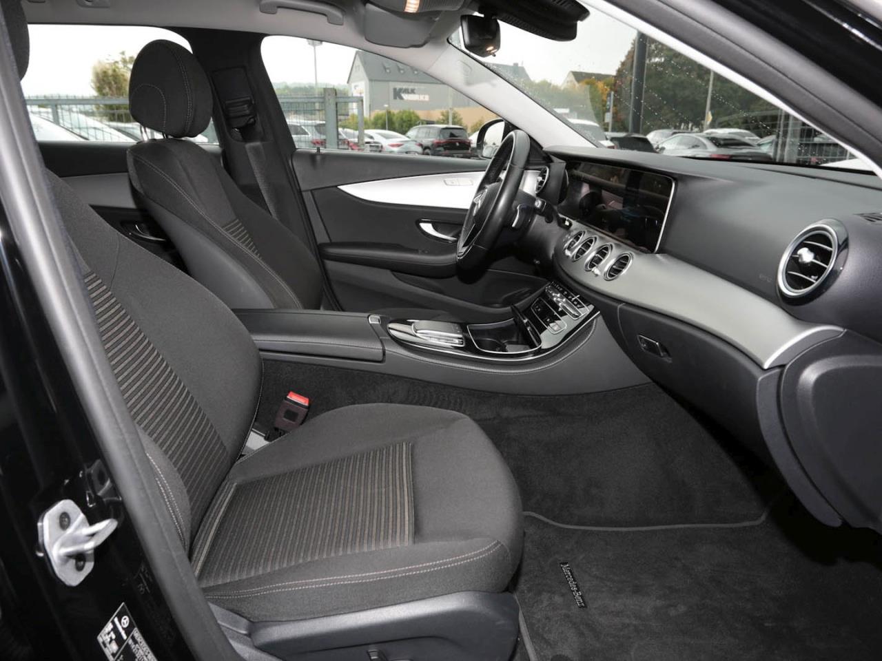 Mercedes-Benz E 300 de 4M T Avantgarde MBUX Navi Kamera Easy-P